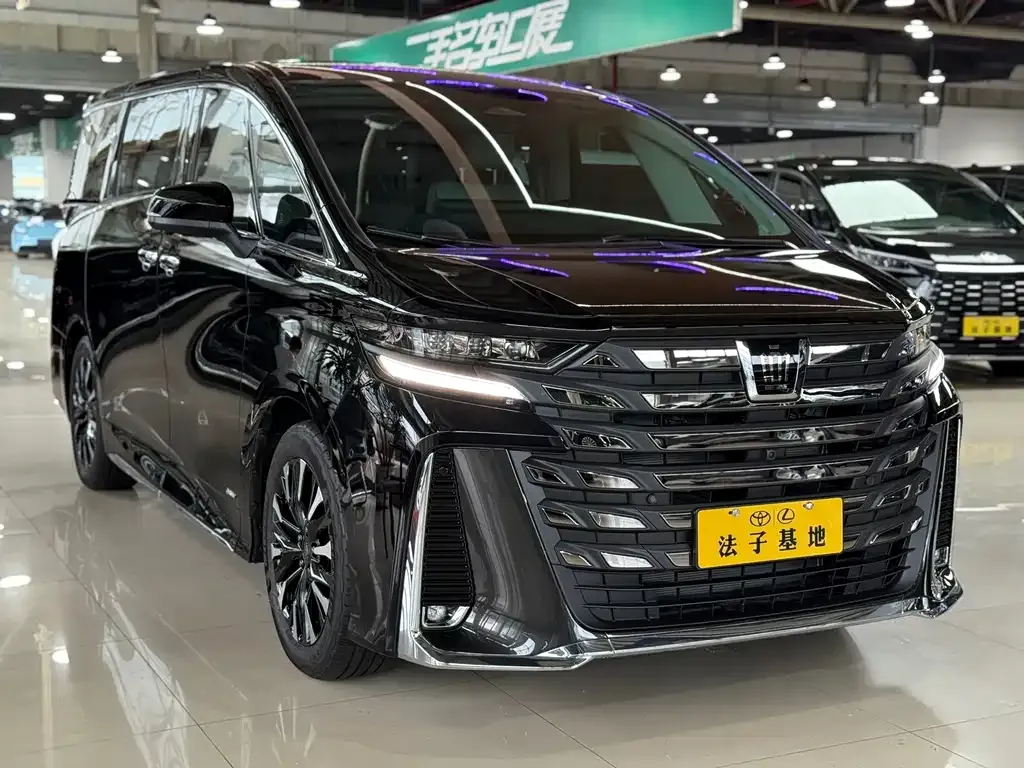Toyota Vellfire 2024 из CN, фото 3