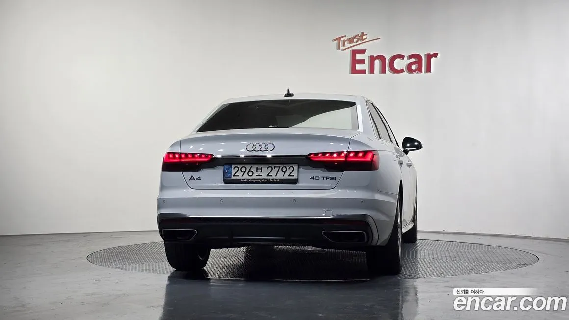 Audi A4 — фото 4
