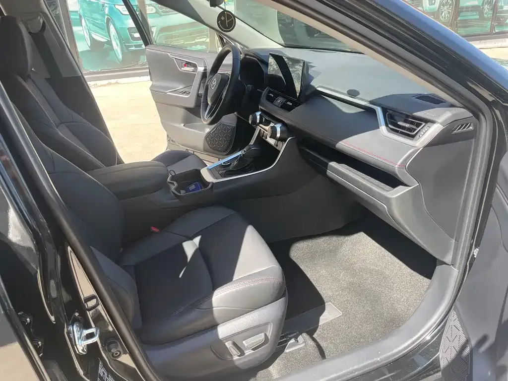 Toyota Wildlander New Energy 2023 из CN, фото 8