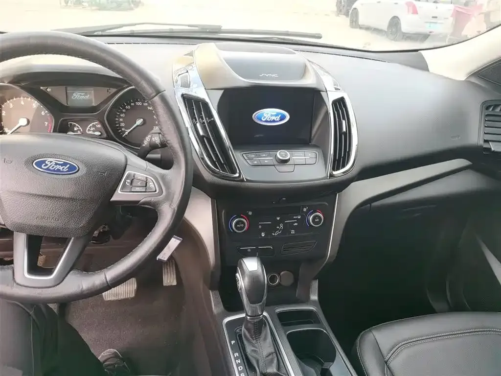Ford Kuga 2021 из CN, фото 10
