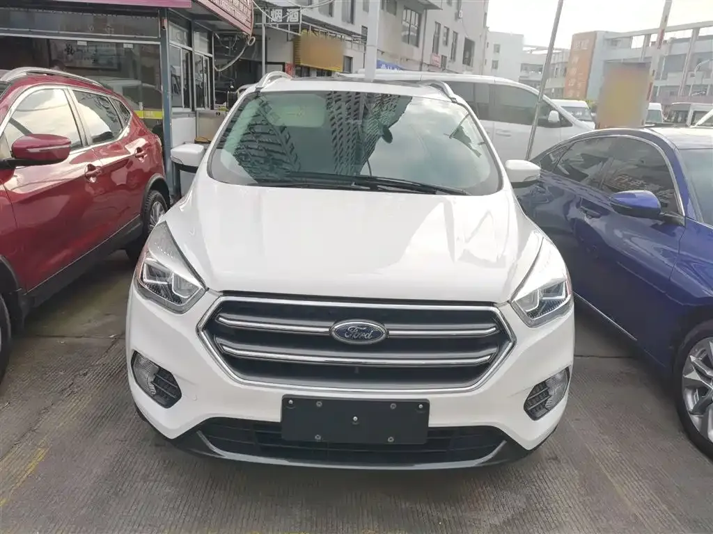 Ford Kuga 2021 из CN, фото 3