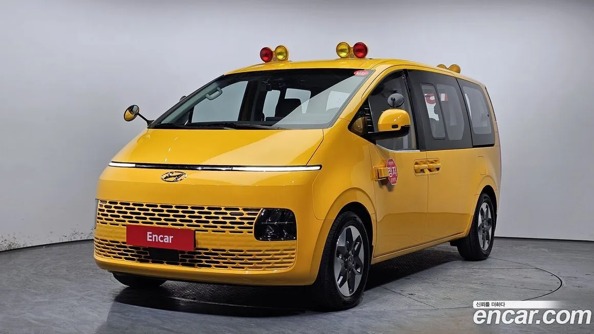 Hyundai Staria