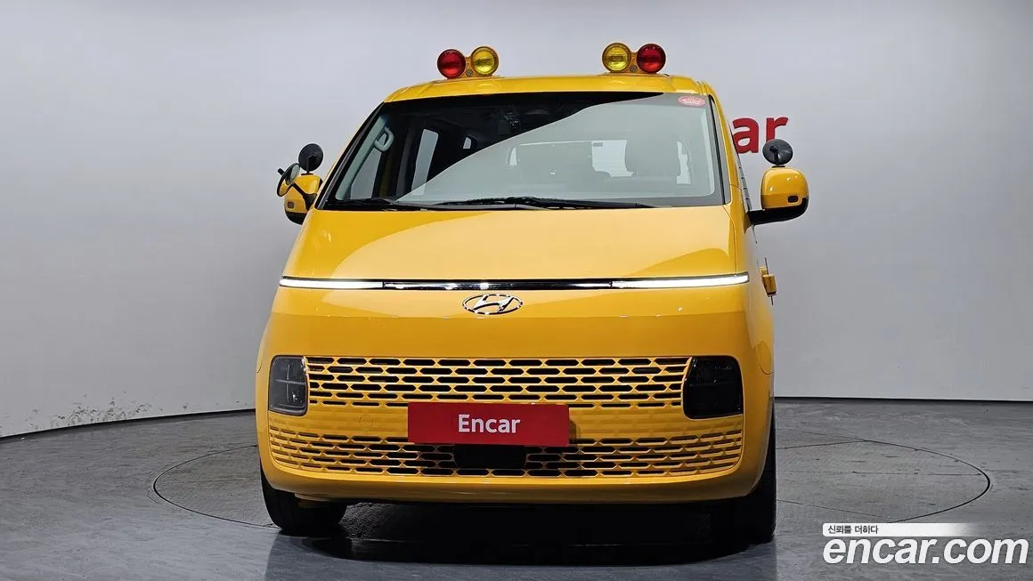 Hyundai Staria 2022 из KR, фото 3