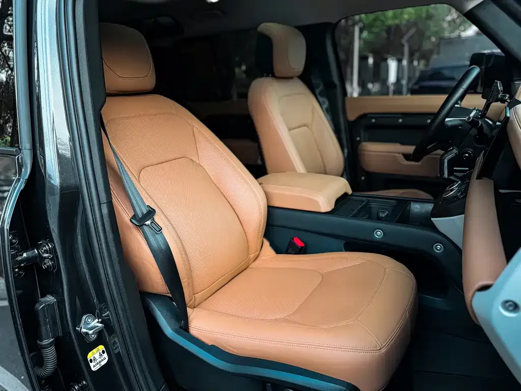 Land Rover Defender 2023 из CN, фото 6