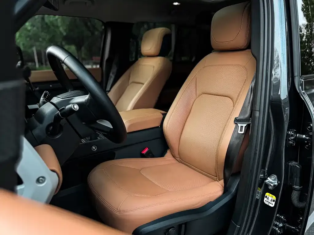 Land Rover Defender 2023 из CN, фото 8