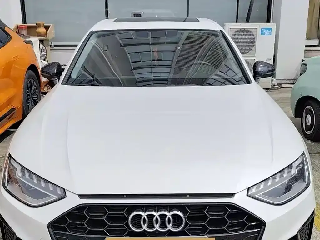 Audi A4L 2023 из CN, фото 2