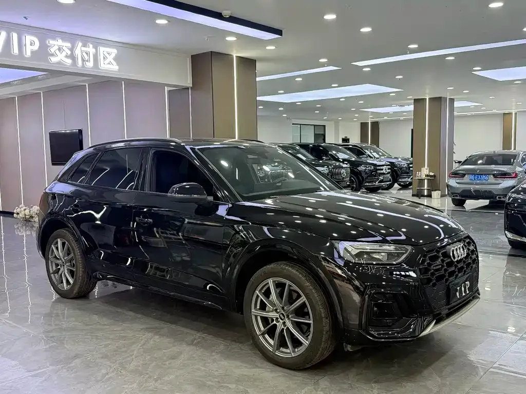 Audi Q5L 2023 из CN, фото 3
