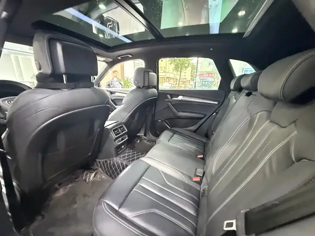 Audi Q5L 2023 из CN, фото 8