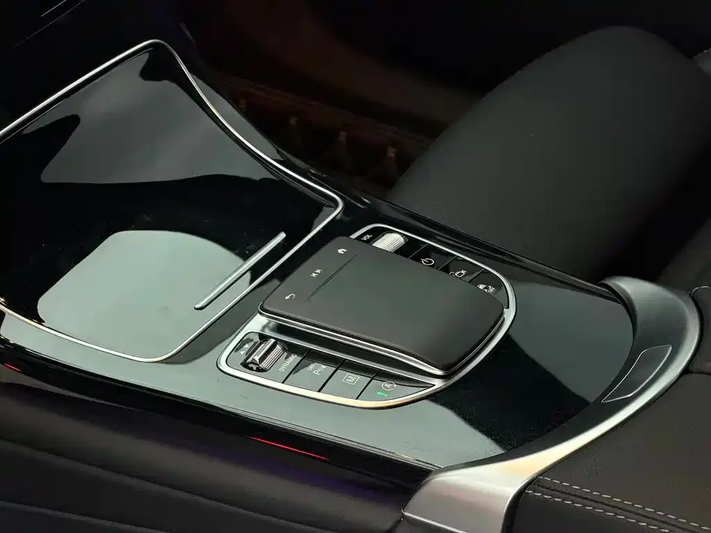 Mercedes-Benz GLC Coupe 2024 из CN, фото 8
