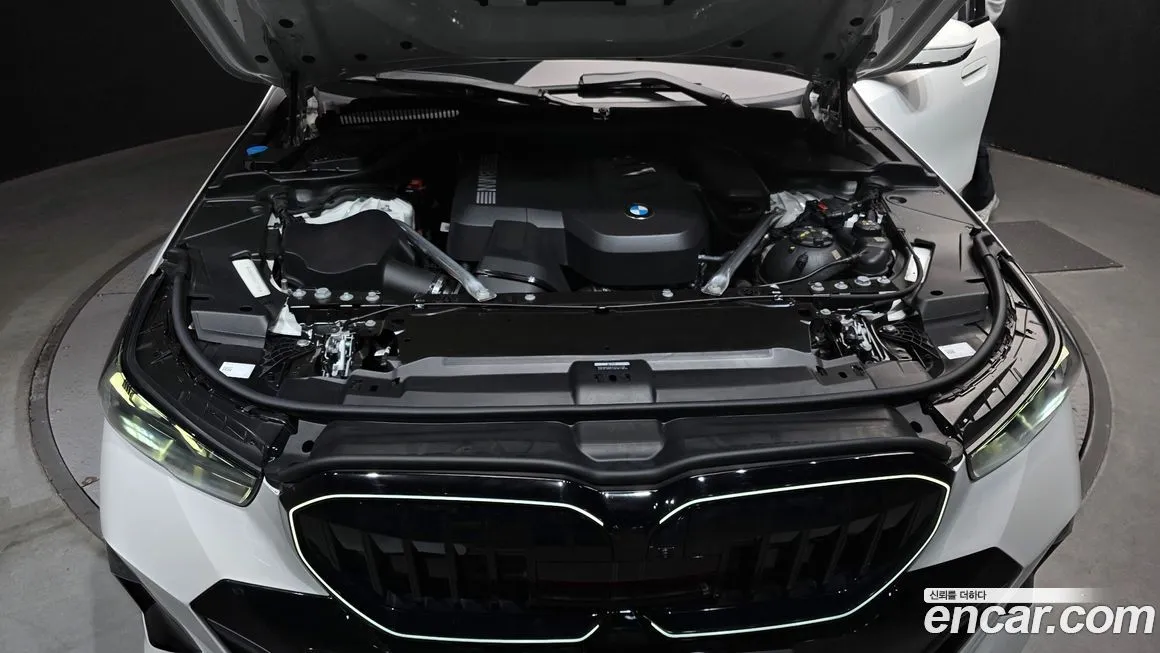 BMW 5-Series 2025 из KR, фото 6
