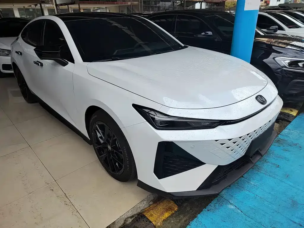 Changan UNI-V 2024 из CN, фото 3
