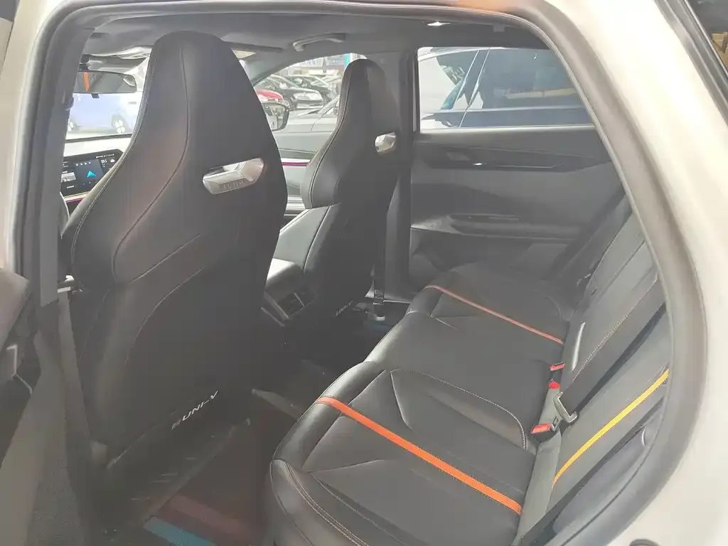Changan UNI-V 2024 из CN, фото 8