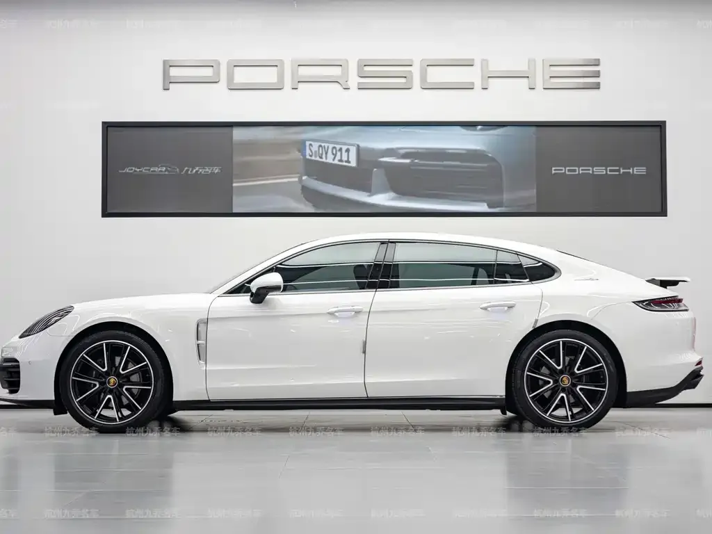 Porsche Panamera 2022 из CN, фото 3