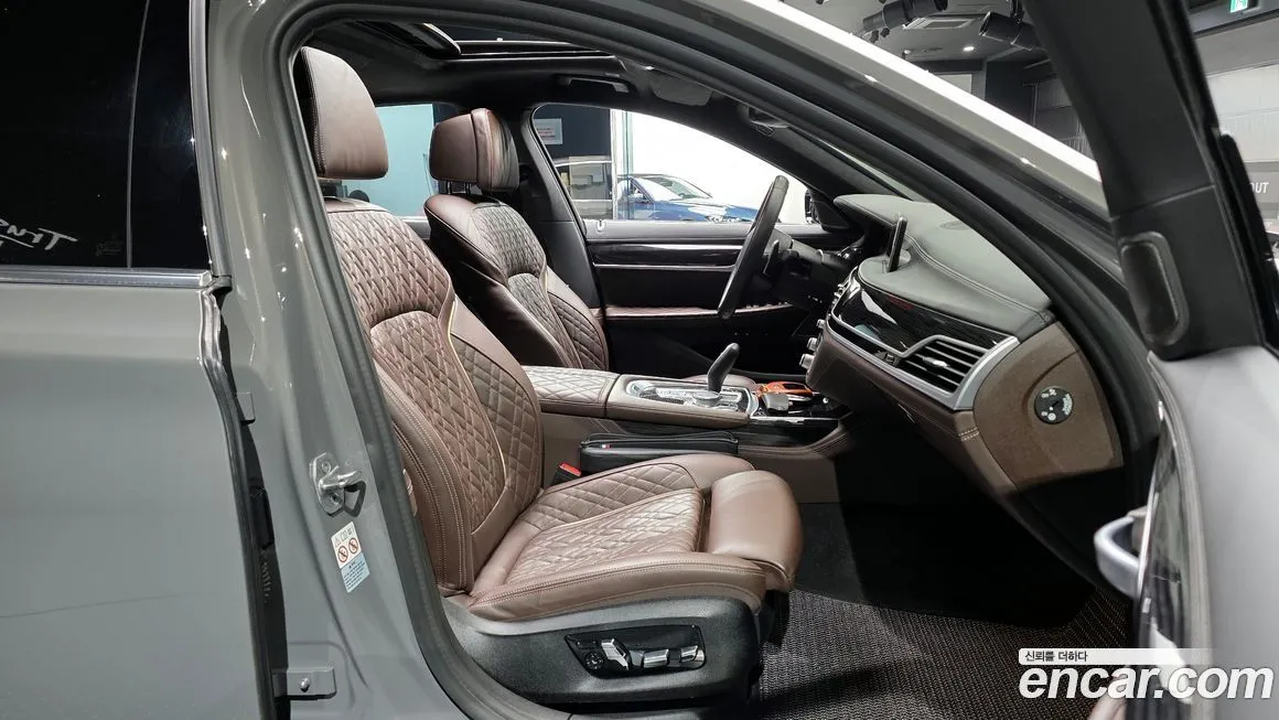 BMW 7-Series 2021 из KR, фото 10