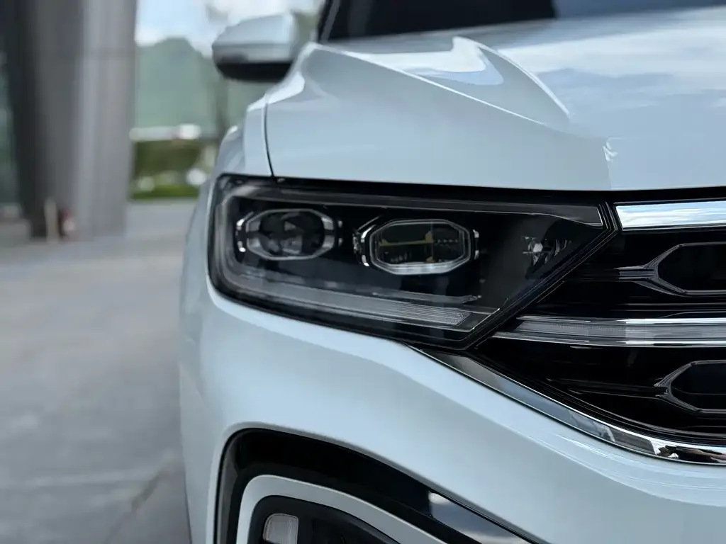 Volkswagen T-Roc 2024 из CN, фото 8