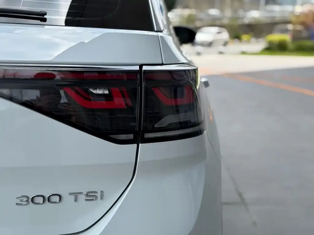 Volkswagen T-Roc 2024 из CN, фото 9