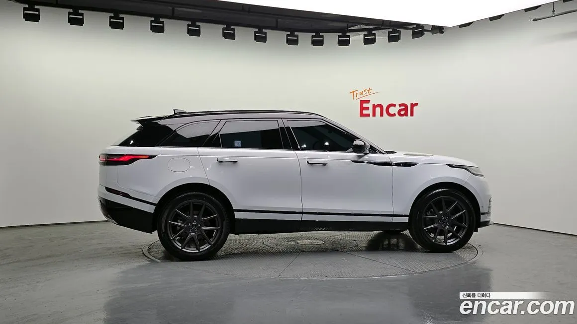 Land Rover Range Rover Velar 2025 из KR, фото 6