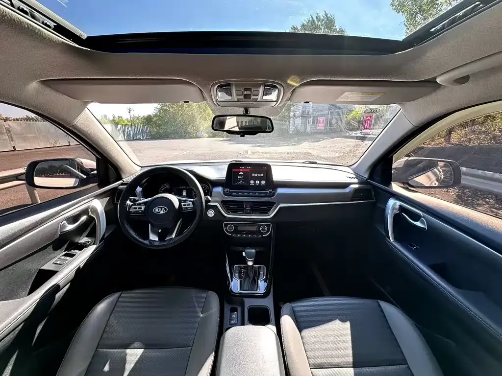 Kia Sportage 2021 из CN, фото 6