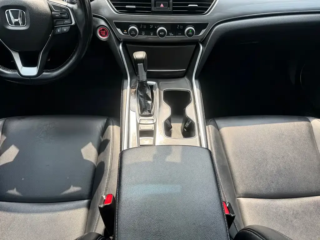 Honda Accord 2021 из CN, фото 10