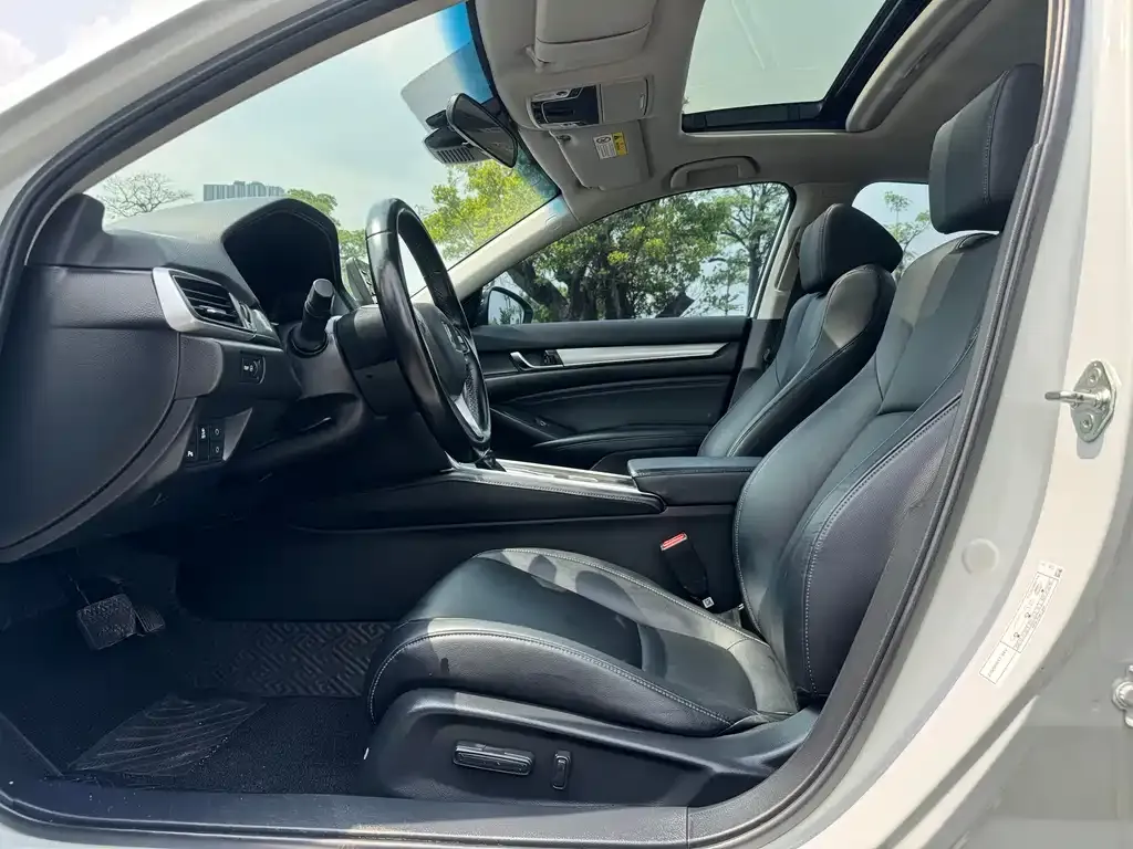Honda Accord 2021 из CN, фото 4