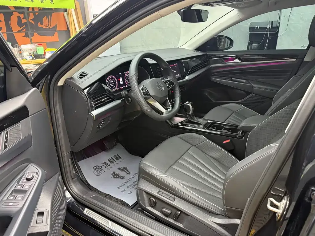 Volkswagen Passat 2024 из CN, фото 4