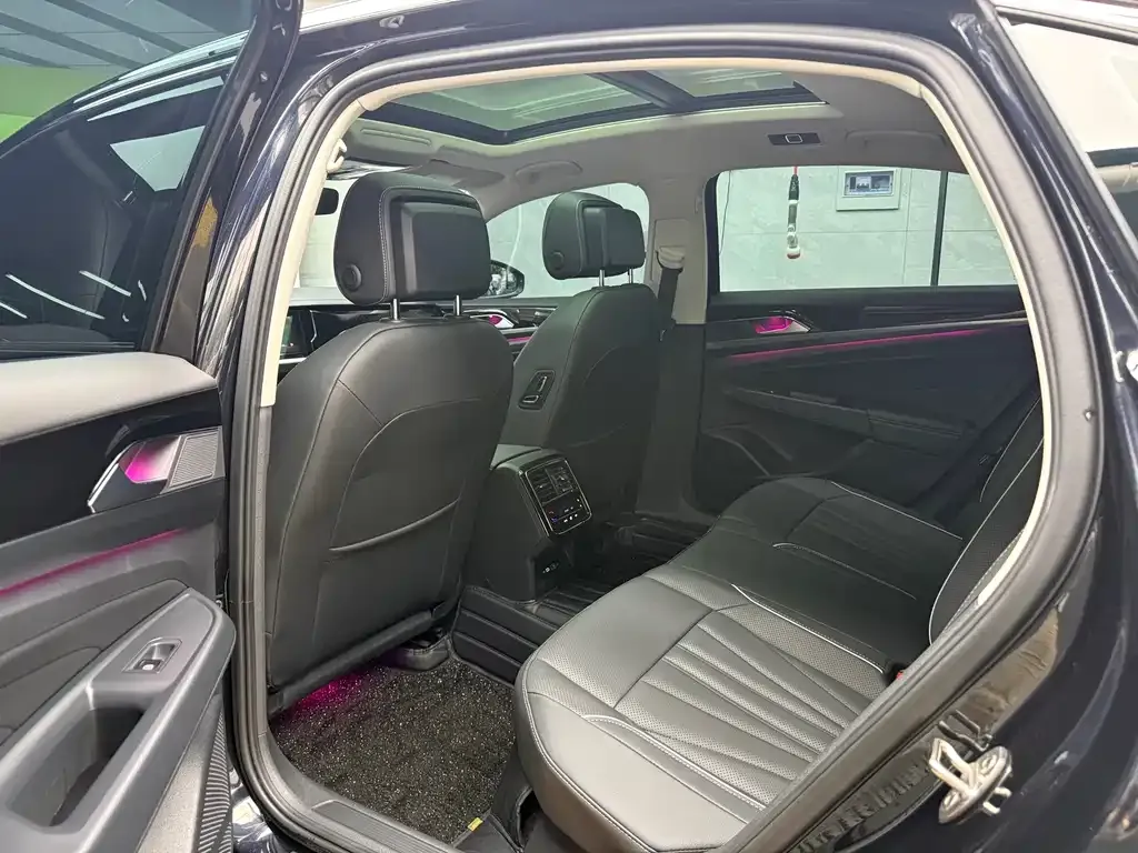 Volkswagen Passat 2024 из CN, фото 6