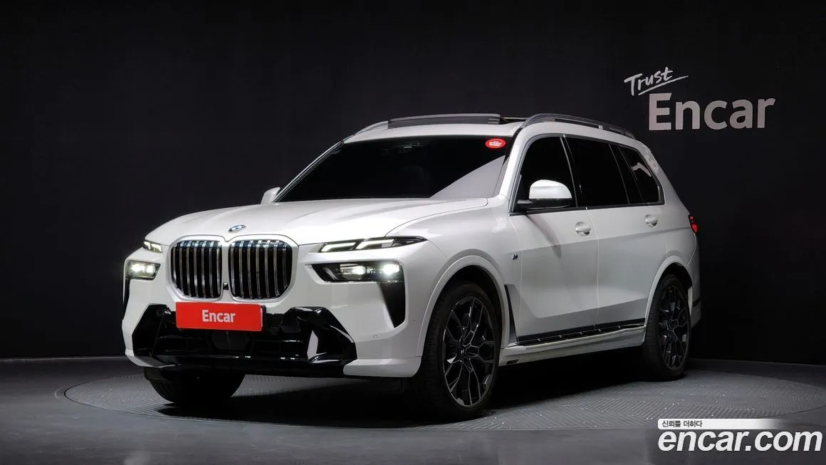 BMW X7 — фото 1