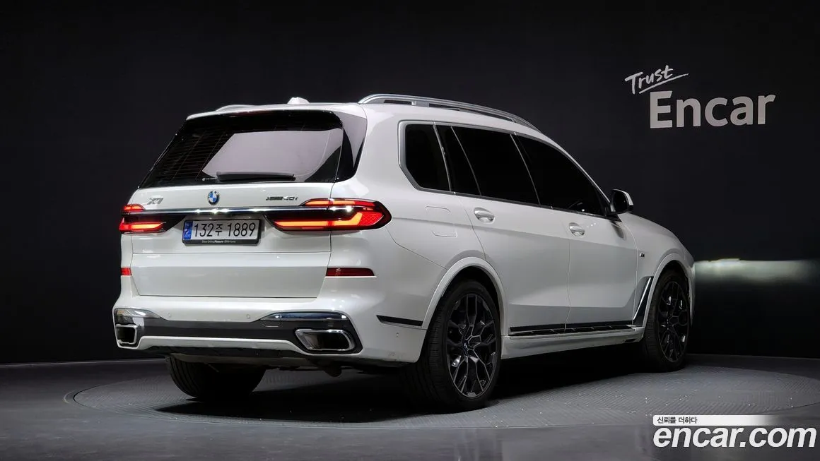 BMW X7 — фото 2