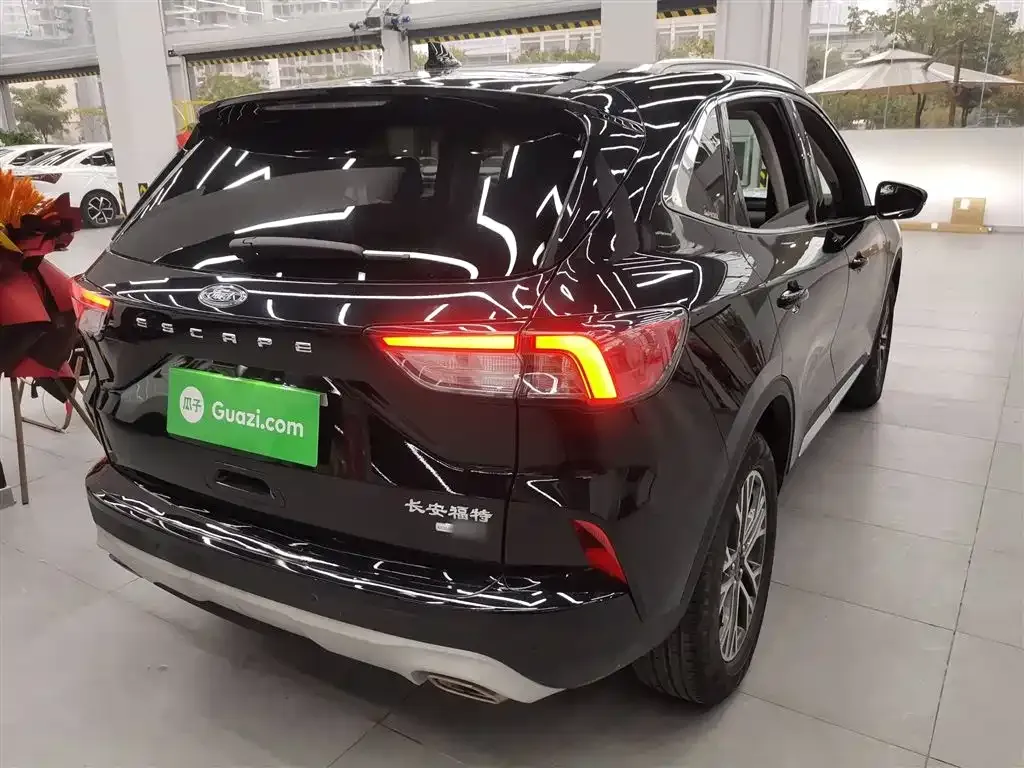 Ford Escape 2021 из CN, фото 7