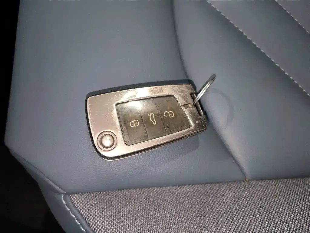 Volkswagen Tharu 2023 из CN, фото 9
