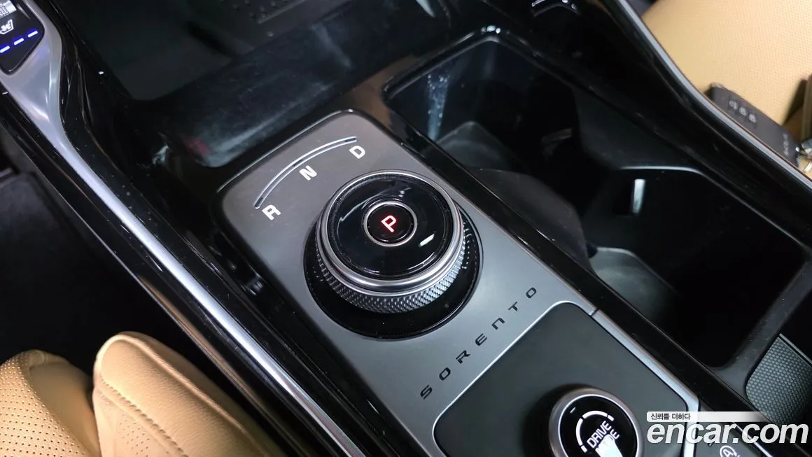 Kia Sorento — фото 9