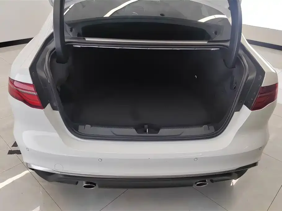 Jaguar XEL 2021 из CN, фото 4