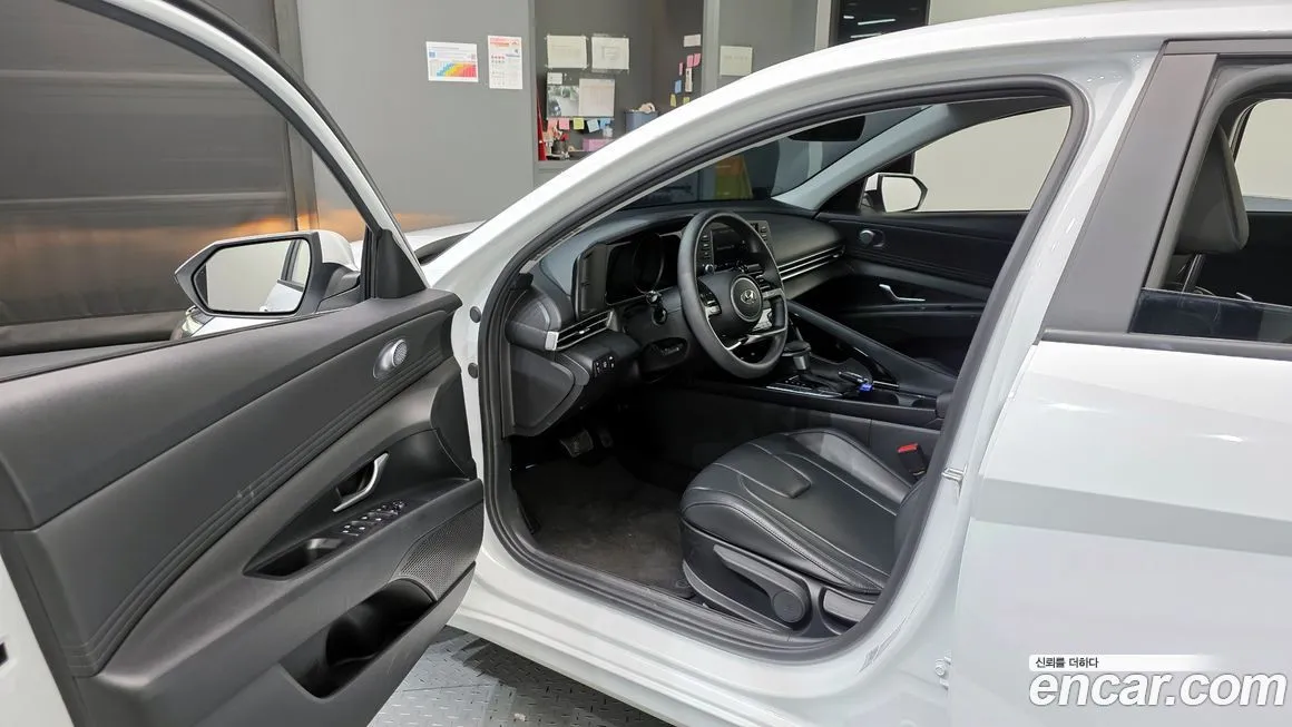 Hyundai AVANTE 2023 из KR, фото 10