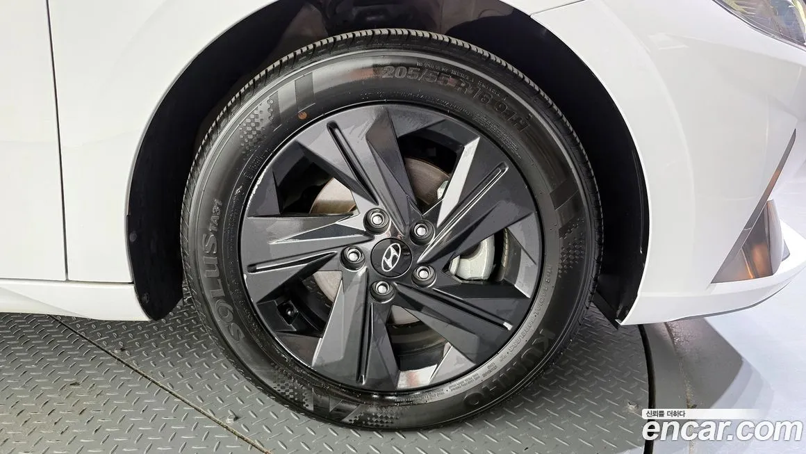Hyundai AVANTE 2023 из KR, фото 5