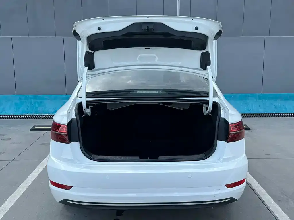 Volkswagen Sagitar 2022 из CN, фото 9