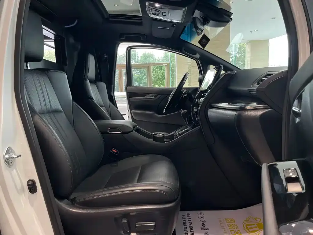 Lexus LM 2022 из CN, фото 9