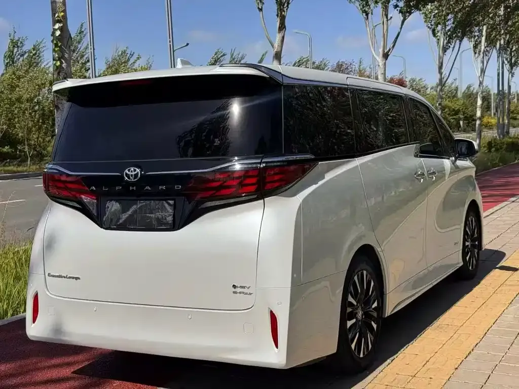 Toyota Alphard 2023 из CN, фото 6
