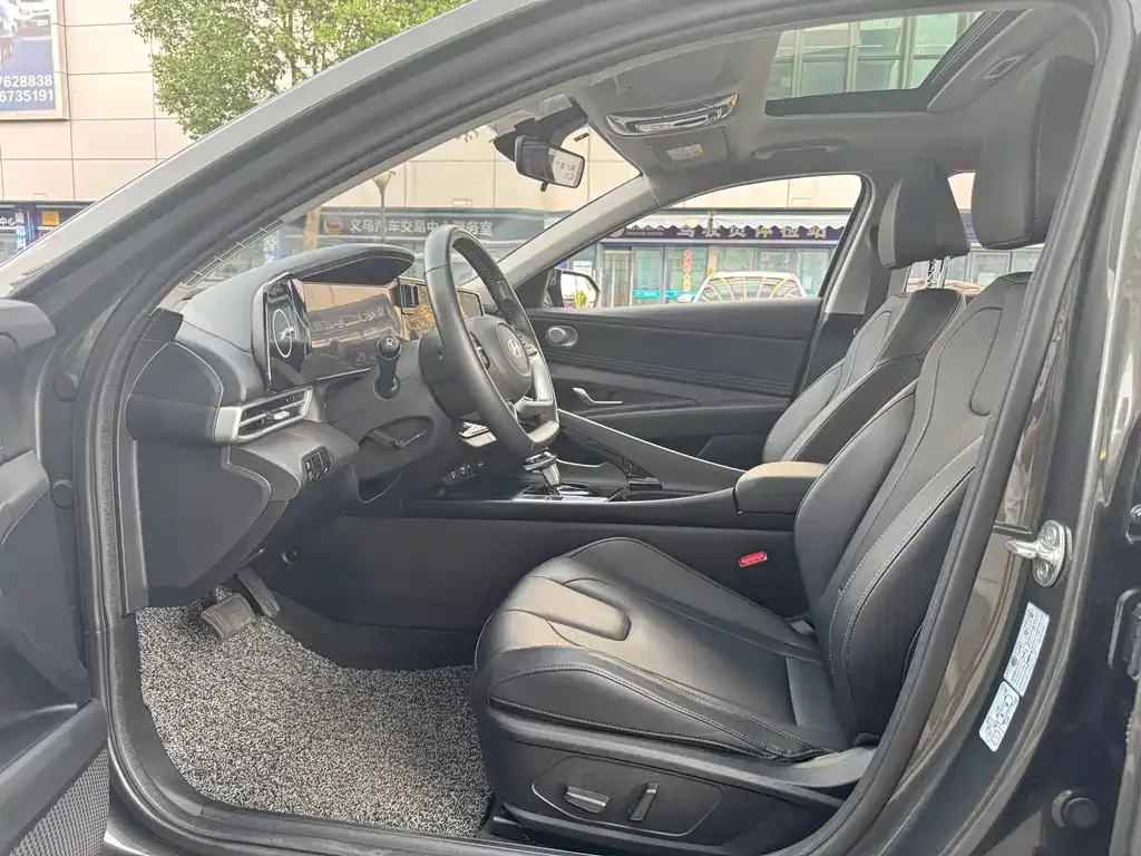 Hyundai Elantra 2024 из CN, фото 10