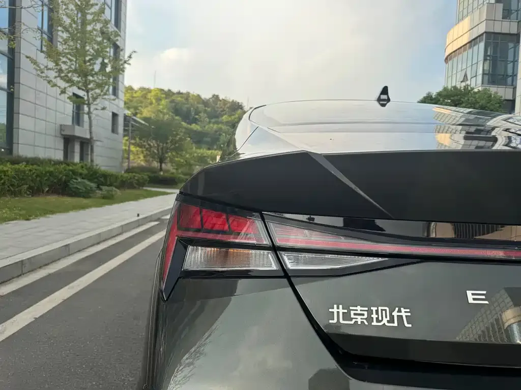 Hyundai Elantra 2024 из CN, фото 8