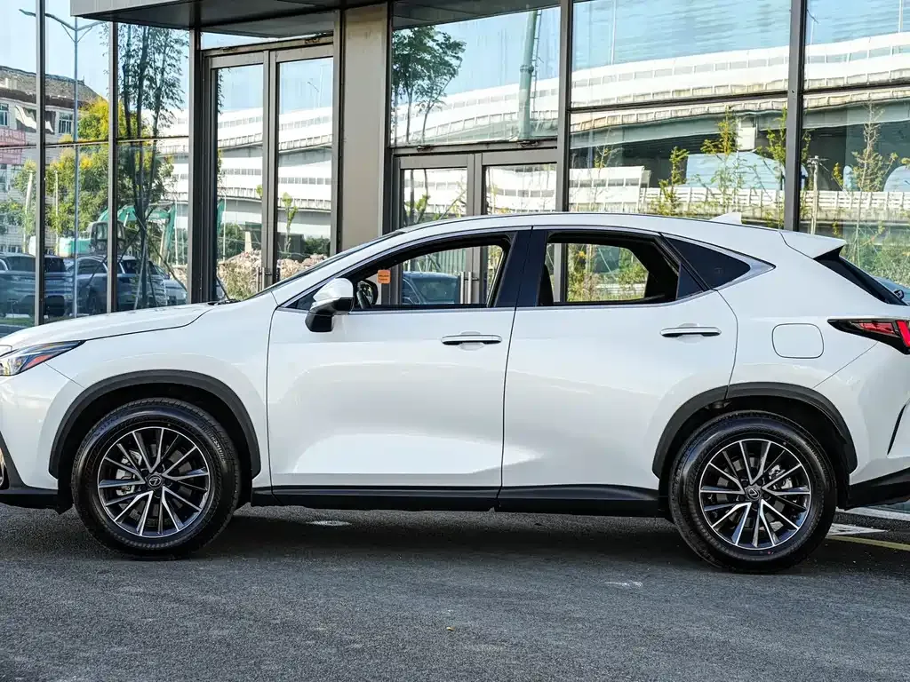 Lexus NX 2025 из CN, фото 7