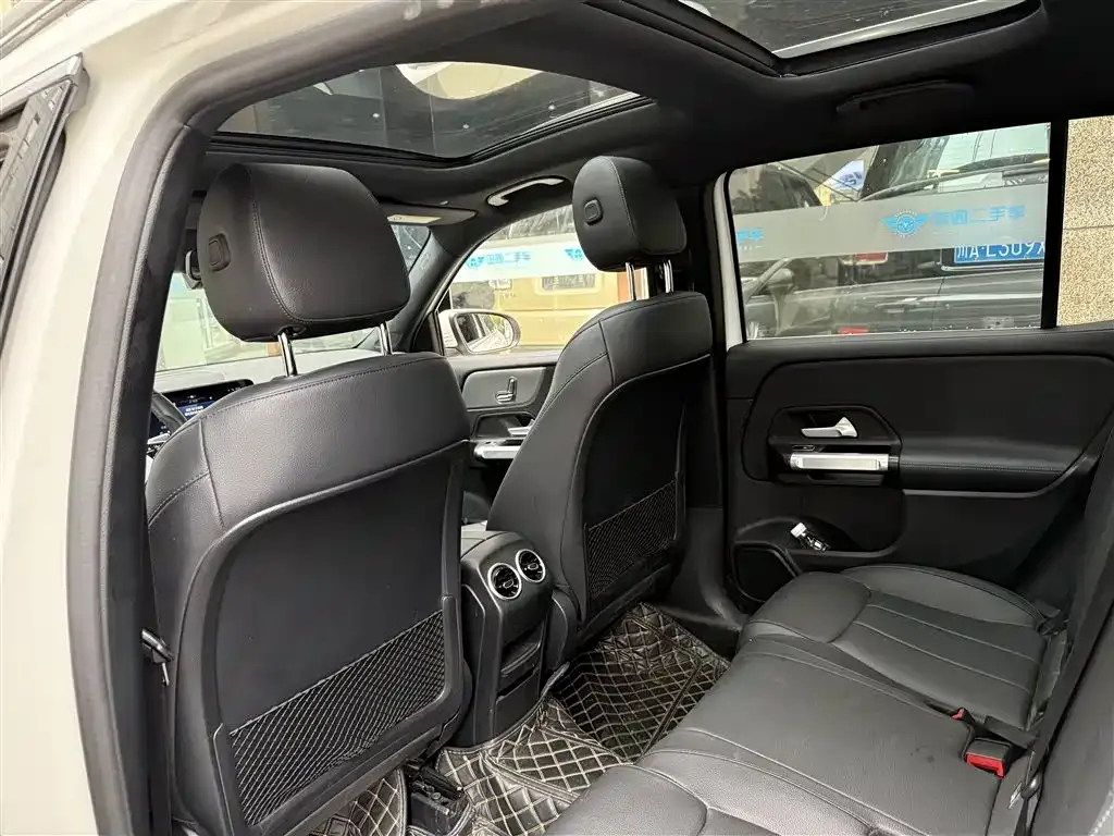 Mercedes-Benz GLB 2023 из CN, фото 9