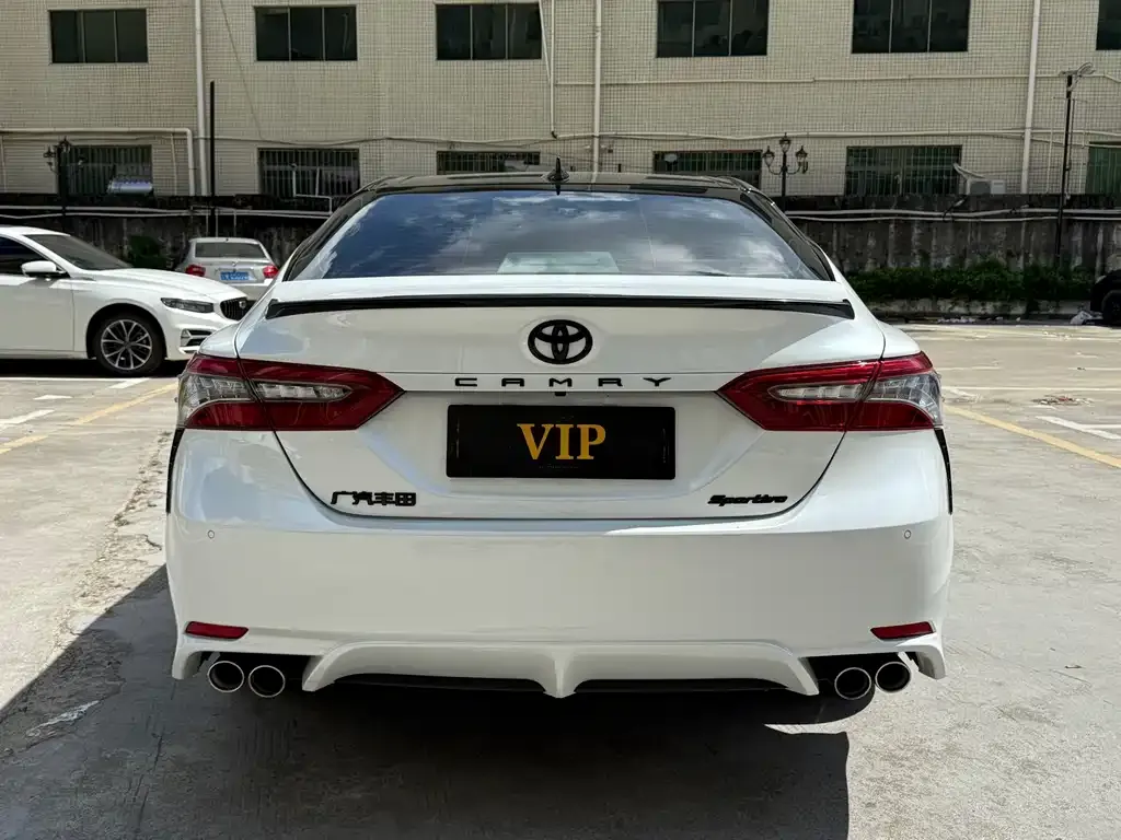 Toyota Camry 2022 из CN, фото 4