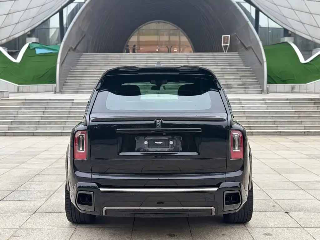 Rolls-Royce Cullinan 2024 из CN, фото 5