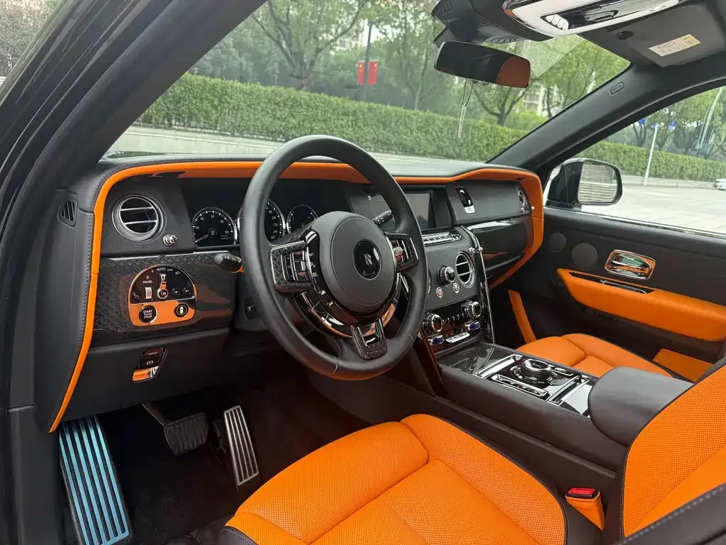 Rolls-Royce Cullinan 2024 из CN, фото 7