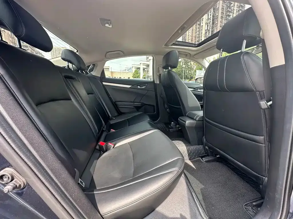 Honda Civic 2021 из CN, фото 10