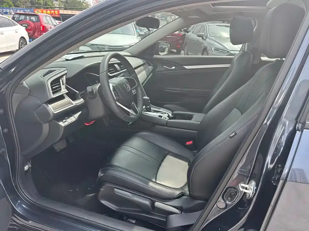 Honda Civic 2021 из CN, фото 8