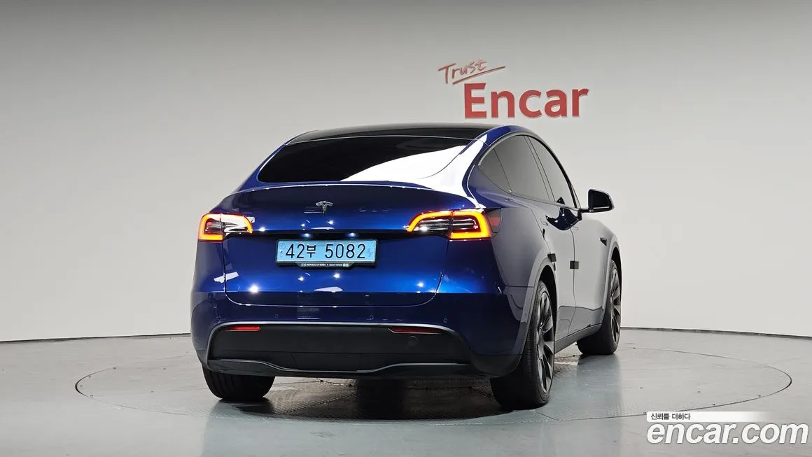 Tesla Model Y — фото 4