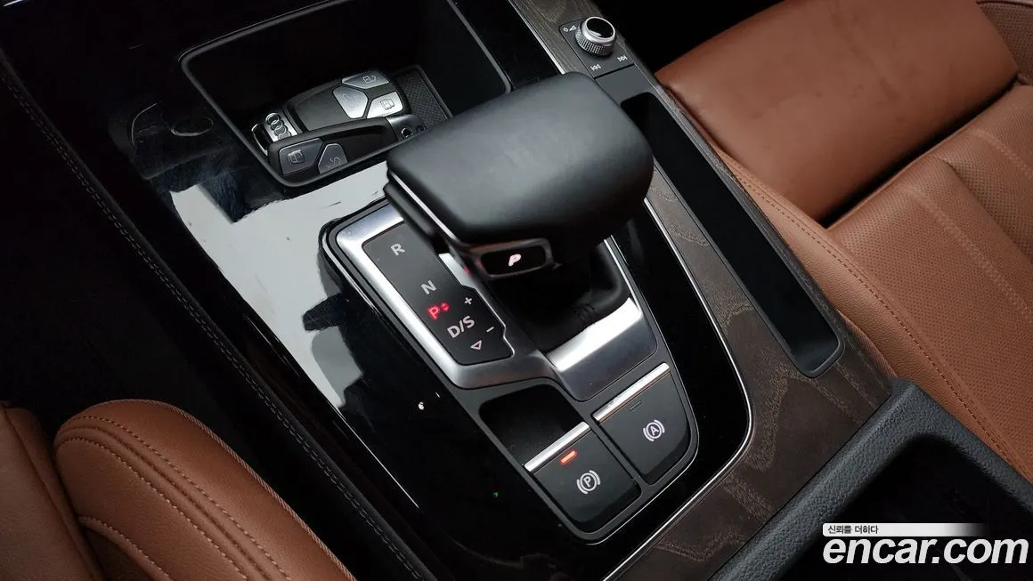 Audi Q5 2023 из KR, фото 9