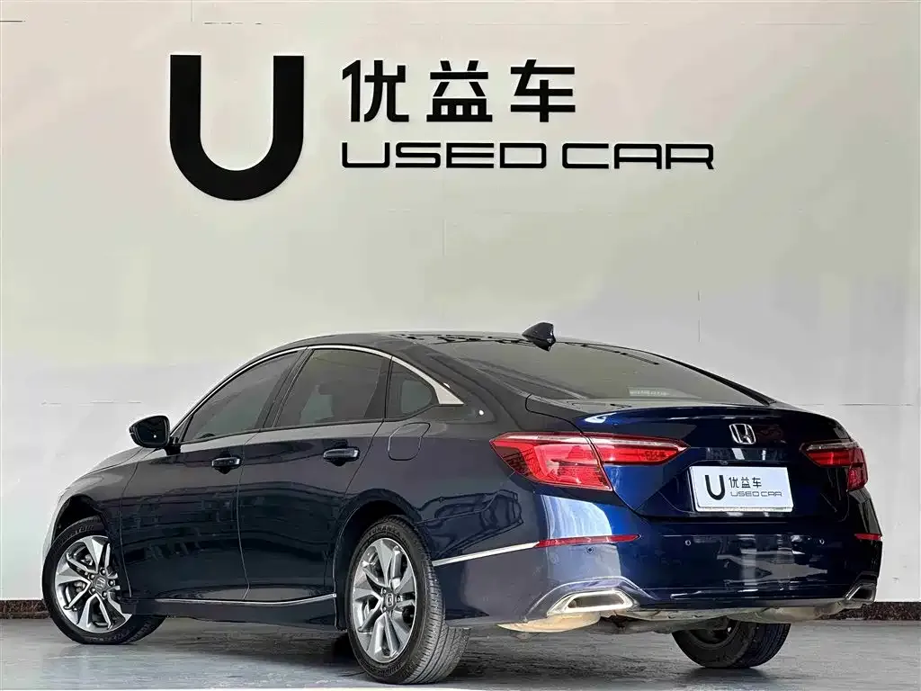 Honda Inspire — фото 7