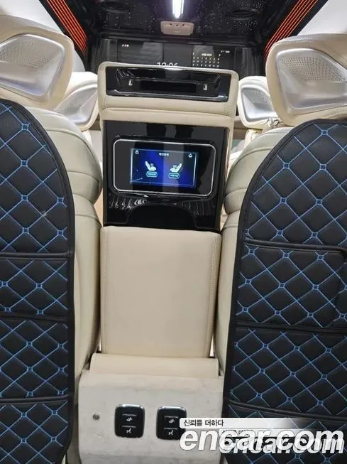 Kia Carnival — фото 10